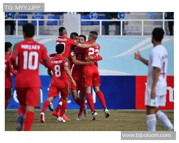 贾兹拉与红钻的巅峰对决揭示足球战术与团队合作的精彩较量 贾兹拉与红钻的巅峰对决揭示足球战术与团队合作的精彩较量