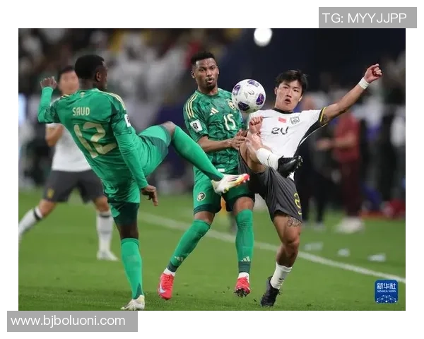 1997年中国足球队与沙特阿拉伯队的经典对决回顾与分析