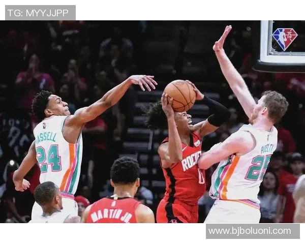 2019年NBA火箭队与倔金队激战回顾精彩瞬间与赛季亮点分析