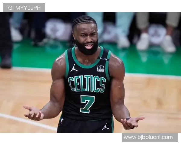 杰伦布朗：从NBA新星到篮球巨星的成长之路与未来展望