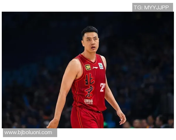 翟晓川：从篮球场上的拼搏者到新时代体育精神的传承者