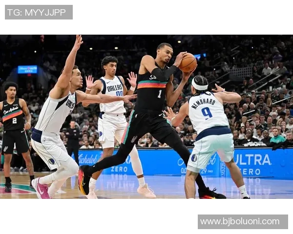 马刺与独行侠精彩对决录播回顾全场精彩瞬间与战术分析